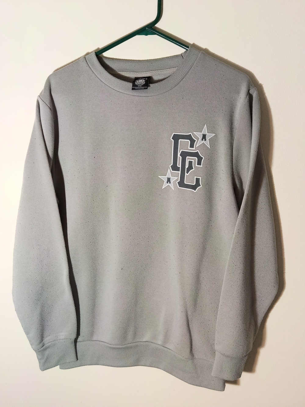 Unbranded Gray Crewneck Sweatshirt with Chest Logo